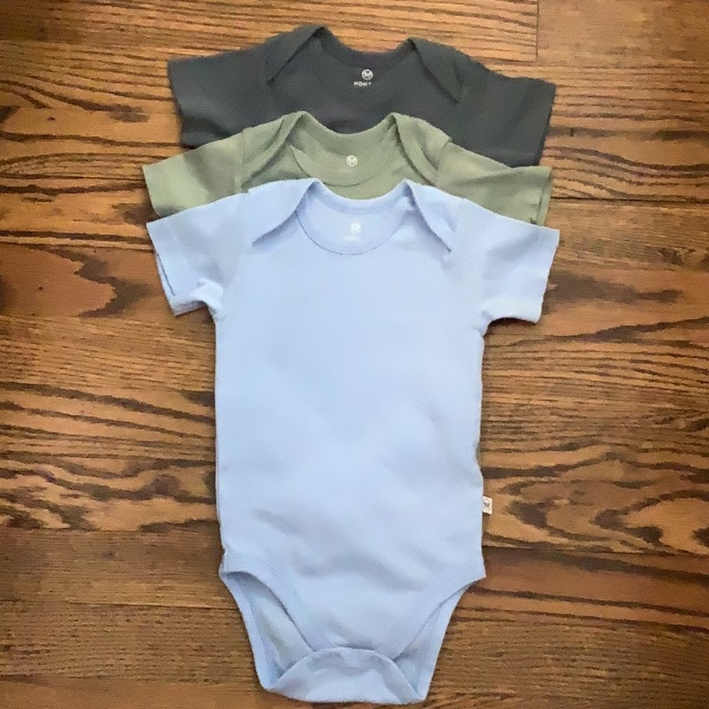 The Honest Company Set of 3 Onesies, Size 12 Mos.